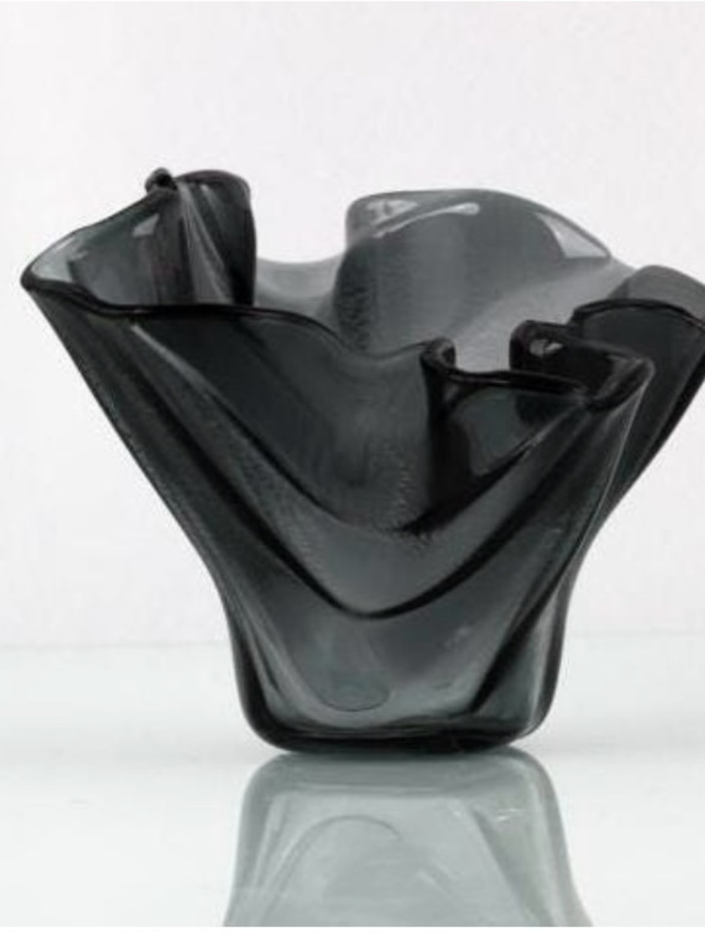 Hand Blown Art Glass VTG Hankerchief Vase Black White Clear Swirl 7.5 Tall - Picture 2 of 10